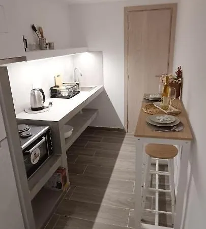 Dk Square Apartment Andros Town