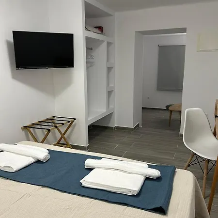 Dk Square Apartment