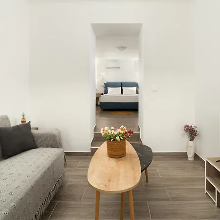 Dk Square Apartamento Ándros